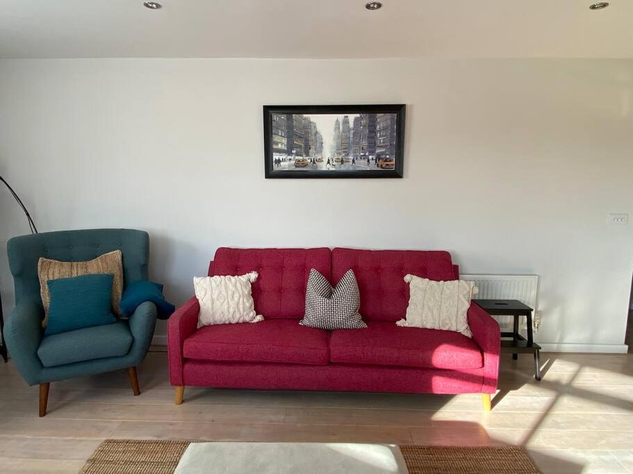 The Penthouse, Winchester Exterior photo